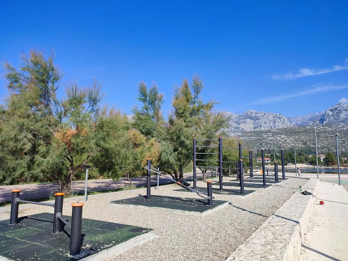 Studio Apartment Marta Starigrad Paklenica
